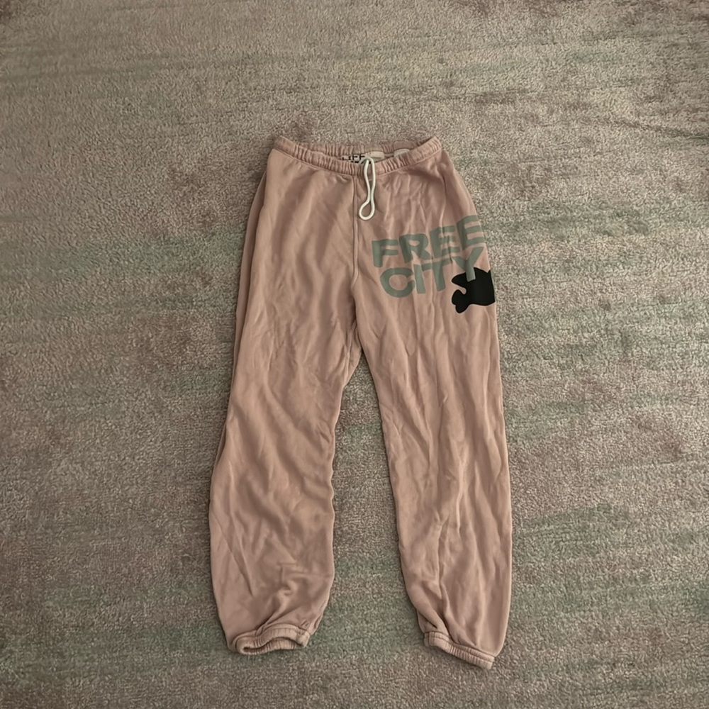 Free city sweatpants